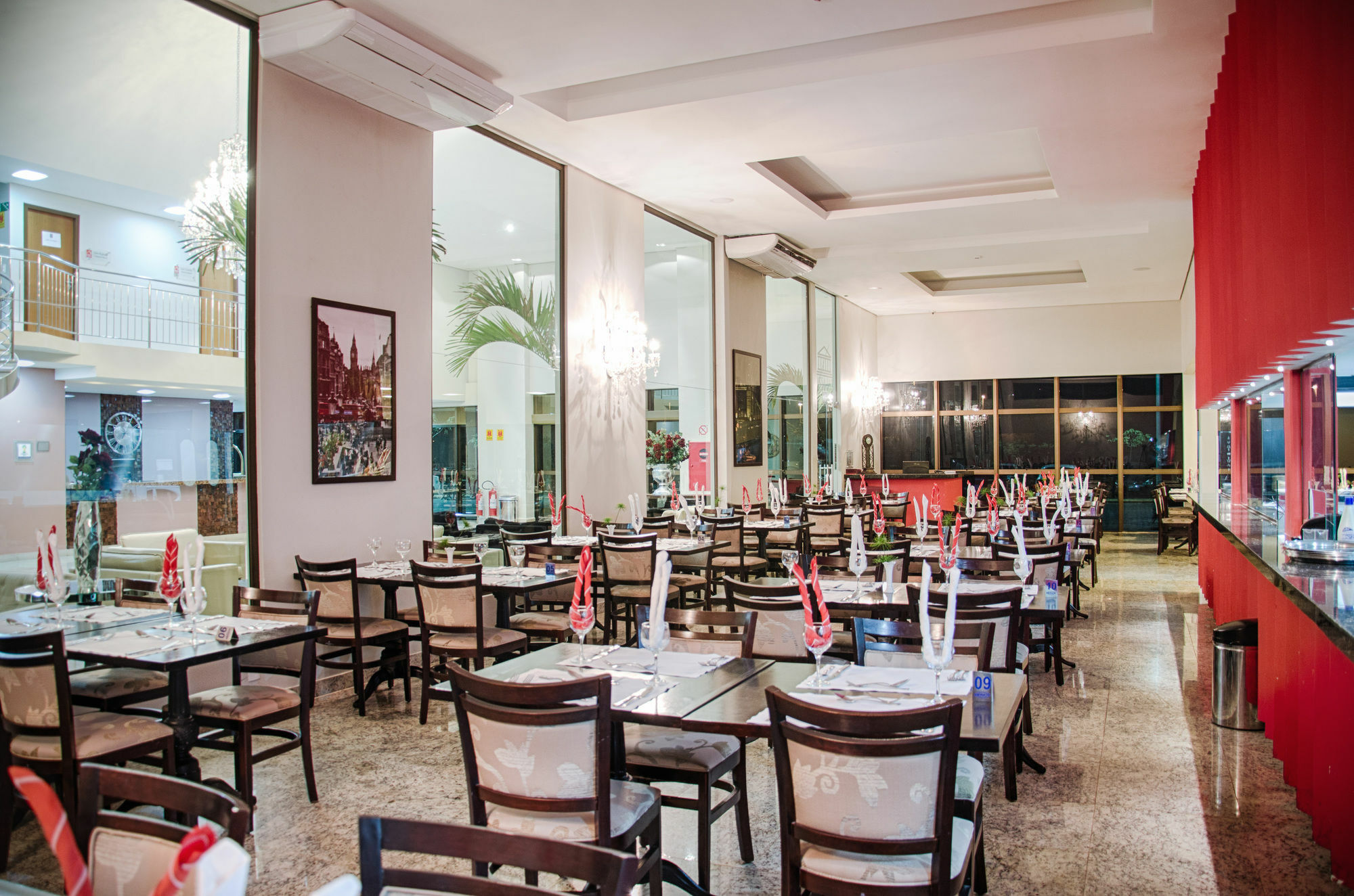 Girassol Plaza Hotel 4*